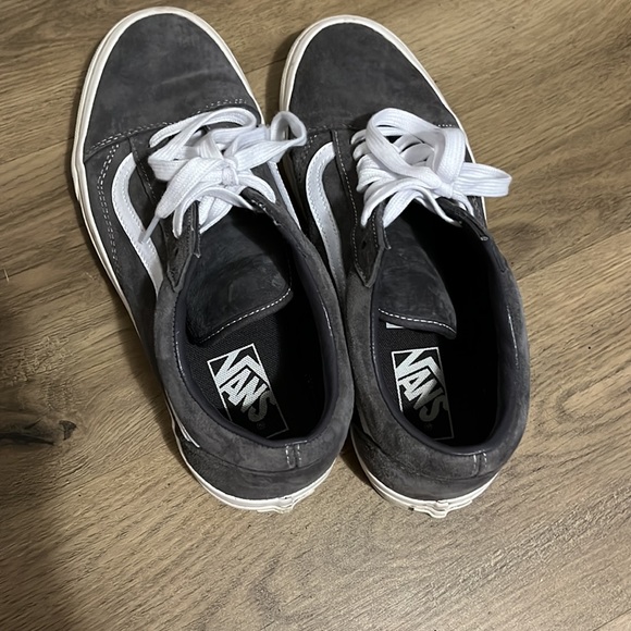 Vans - Picture 7 of 7